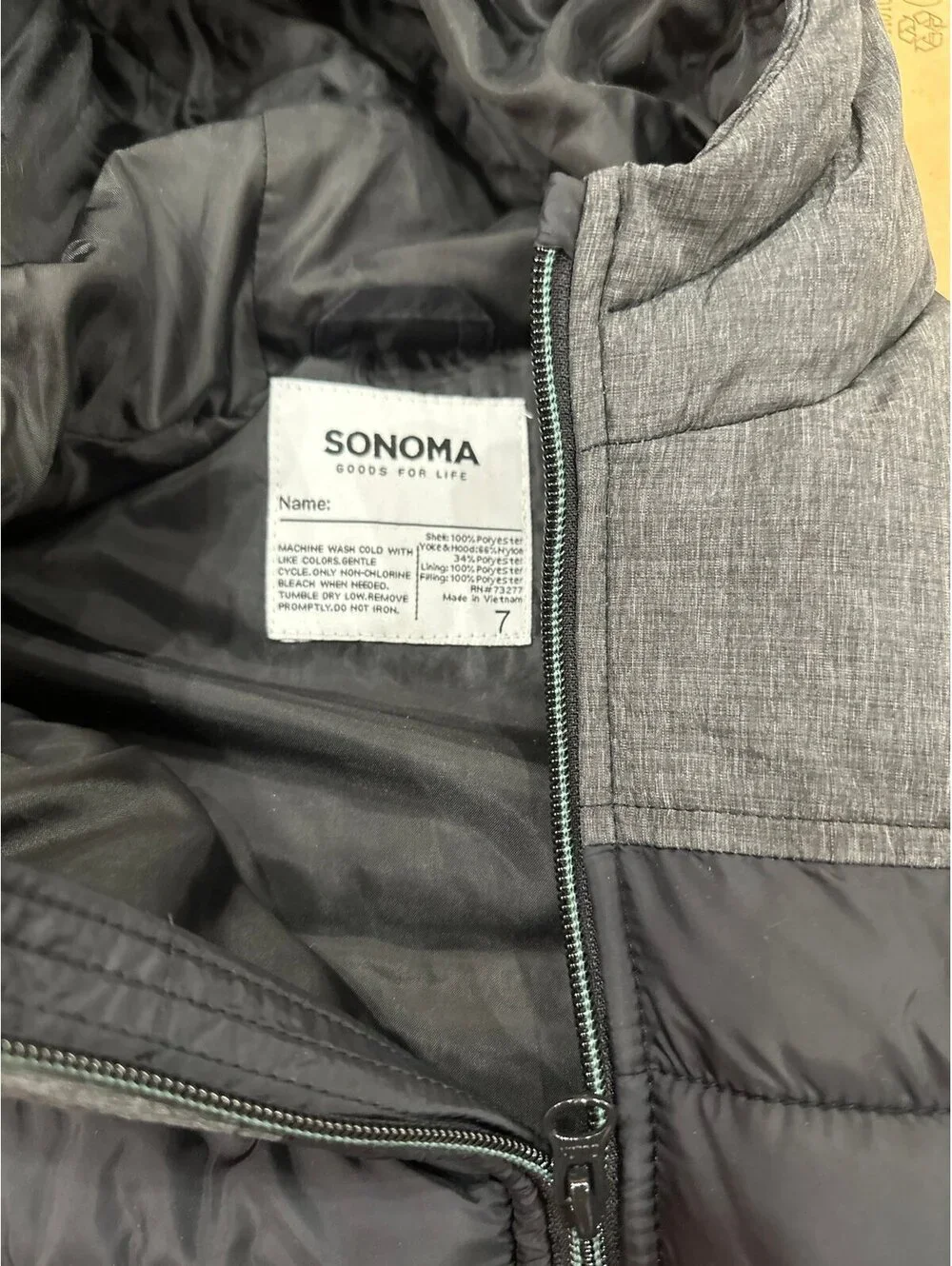 NEW Sonoma Vest with Hood black and grey size 7